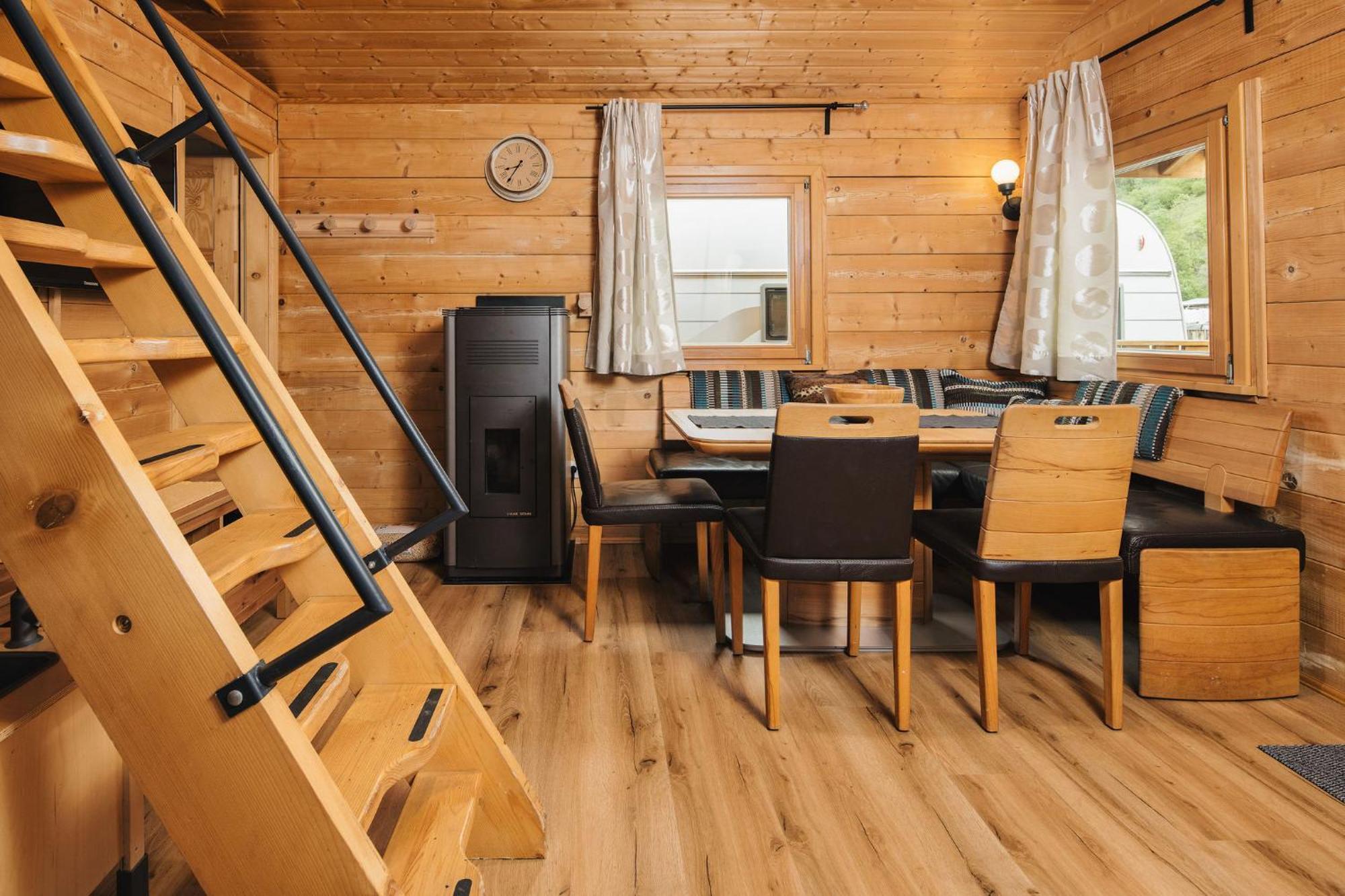 Camping Dreilaendereck Blockhuetten & Apartments รีด อิม โอเบอร์อินน์ทาล ภายนอก รูปภาพ