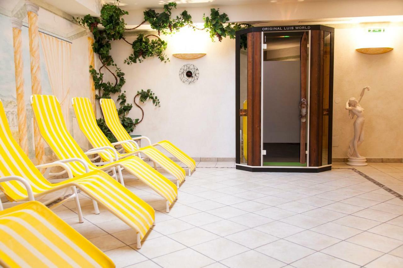 Camping Dreilaendereck Blockhuetten & Apartments รีด อิม โอเบอร์อินน์ทาล ภายนอก รูปภาพ